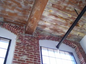 Check out the high ceilings. Every room was like that. I estimate them to have been about 15 feet. I was thinking have hanging Christmas lights up there, but I never had access to a really tall ladder. Also, slight fear of falling and hitting the hardwood floors.